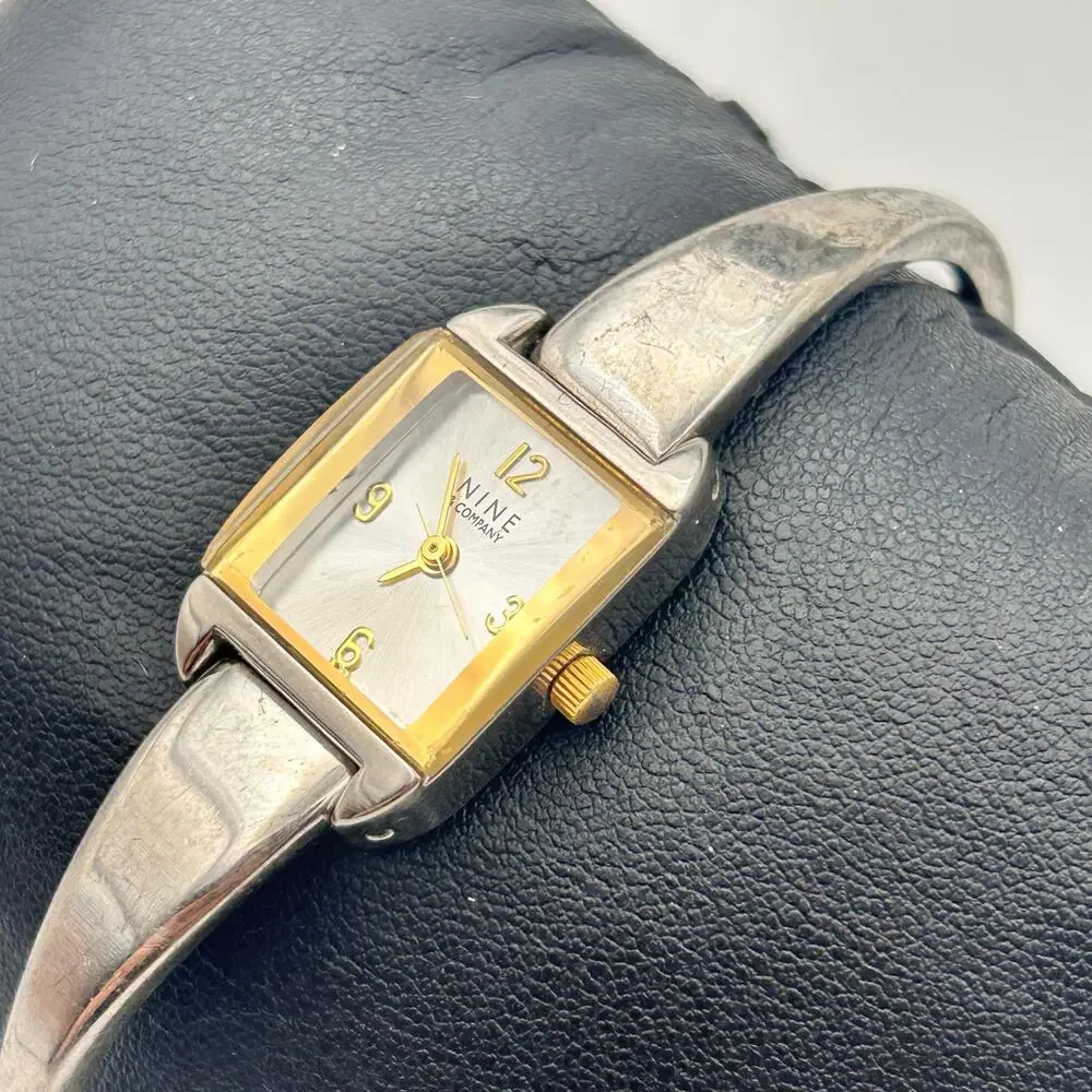 NINE & COMPANY Silver Tone 17mm Women’s Watch Working New Battery